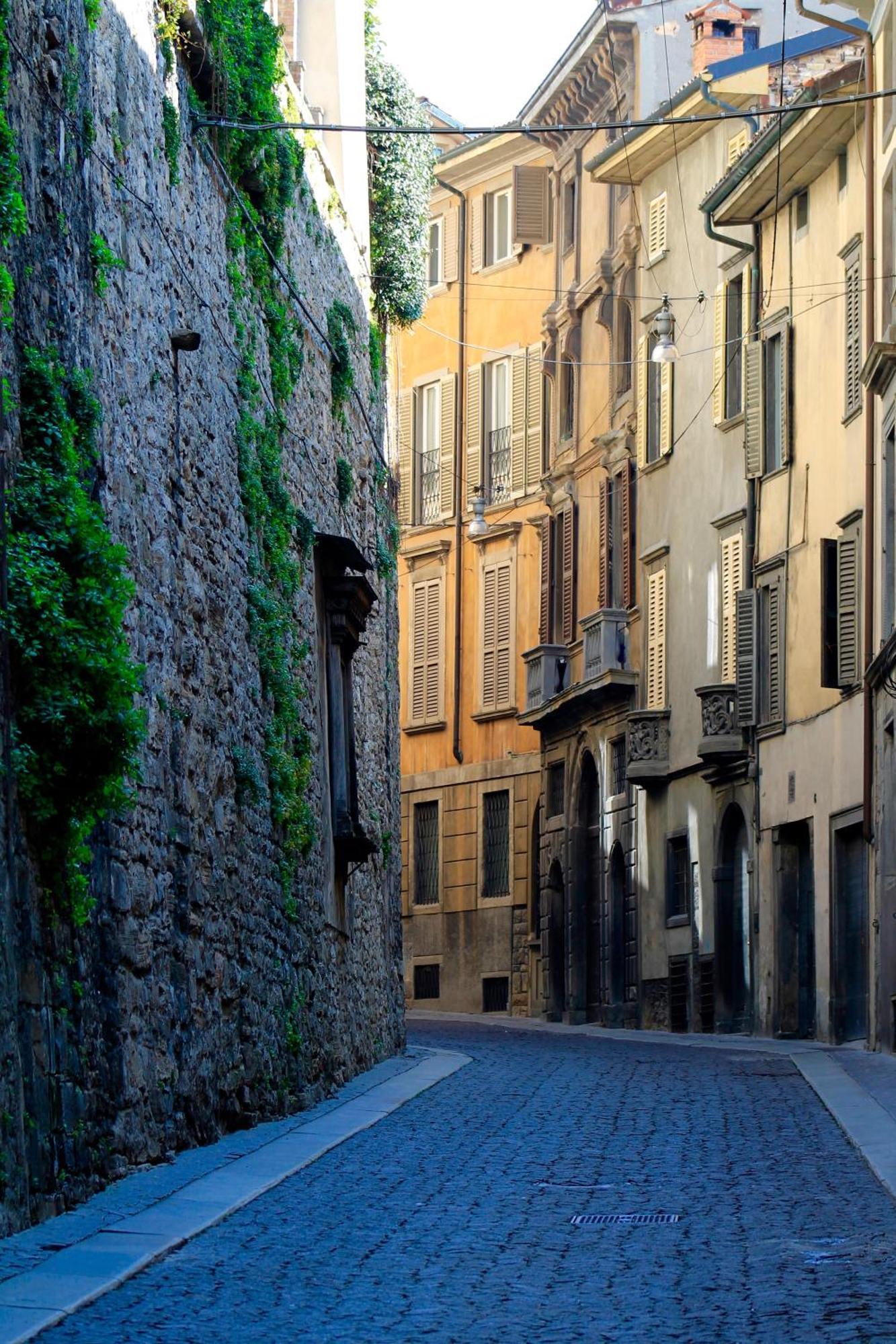 Livinn Bergamo The Wall Exterior photo